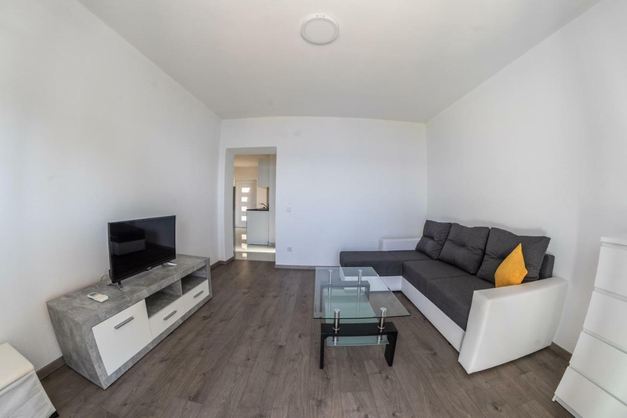 Apartmani Marija Jakir Brela Zewnętrze zdjęcie